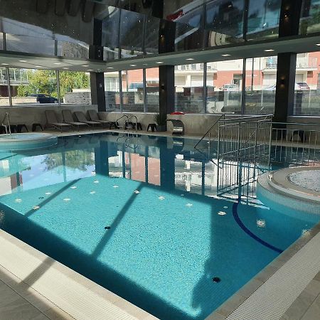Apartament Szafir W Budynku Basenowym Morska Klifowa Rewal Esterno foto