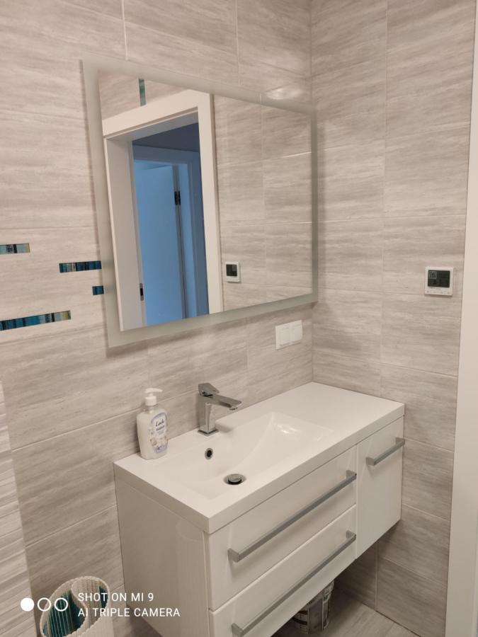 Apartament Szafir W Budynku Basenowym Morska Klifowa Rewal Esterno foto
