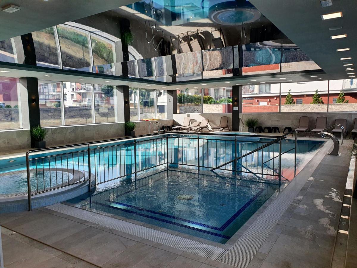 Apartament Szafir W Budynku Basenowym Morska Klifowa Rewal Esterno foto
