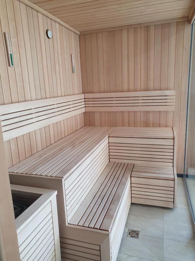 Apartament Szafir W Budynku Basenowym Morska Klifowa Rewal Esterno foto
